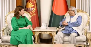 আওয়ামী লীগ নির্বাচনে অংশ নিতে পারবে না: ﻿ব্রিটিশ মন্ত্রীকে ড. ইউনূস